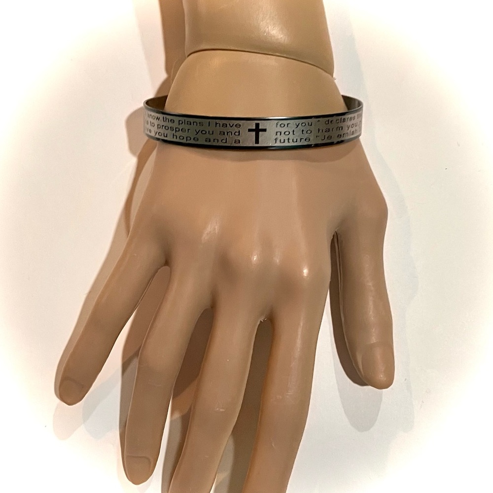 SCRIPTURE CUFF BRACELET - Picture 5 of 9